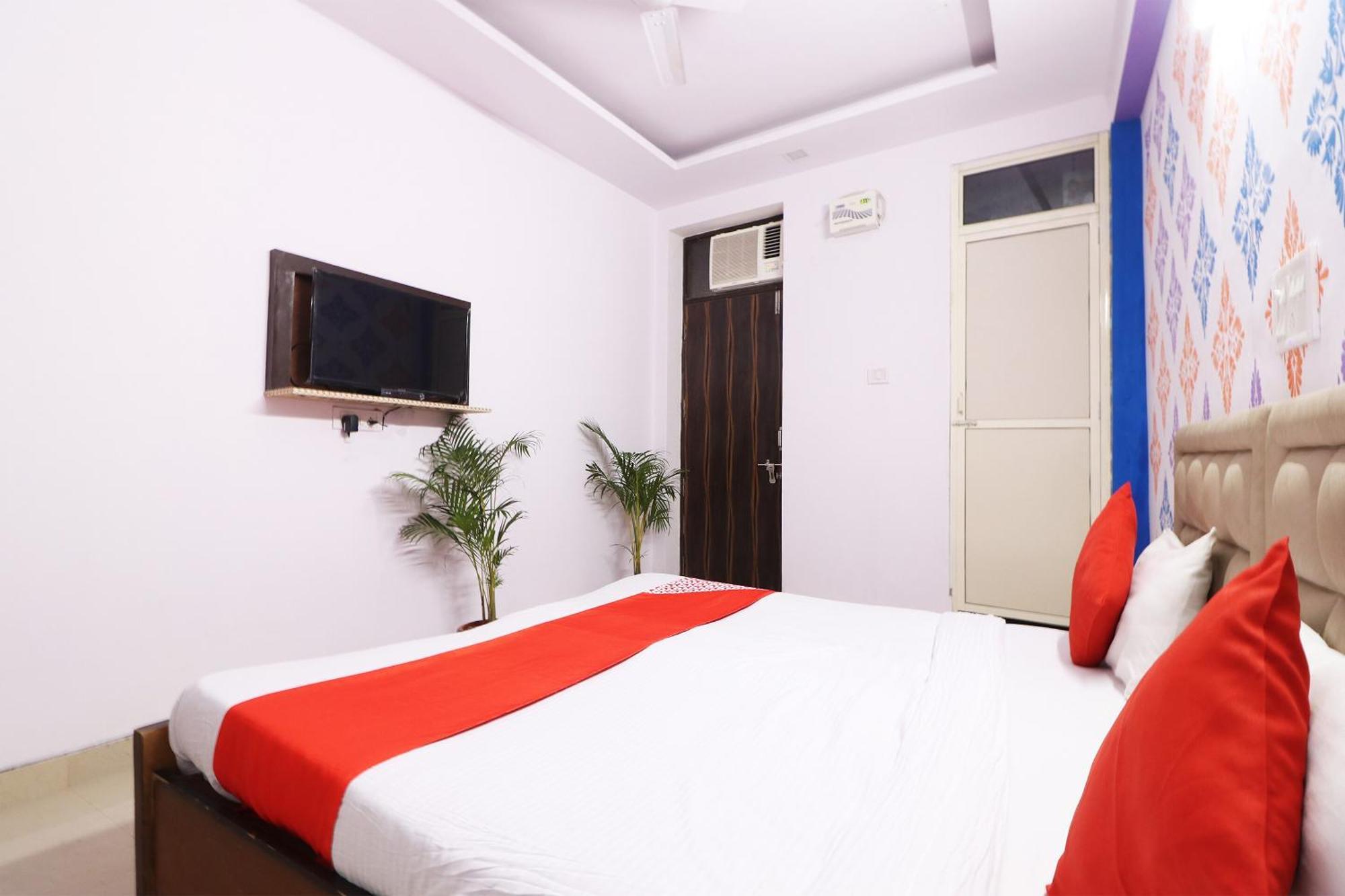 Hotel O Aaradhya Residency Noida Exterior foto